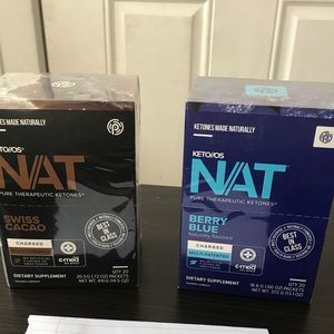 Pruvit Swiss cacao and berry blue charged